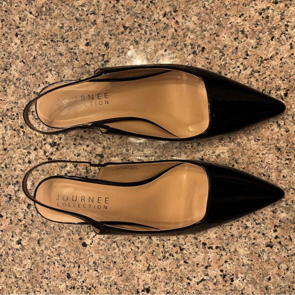 Journee Collection Black Heels Elegant Design